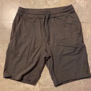 Lululemon surf shorts size medium